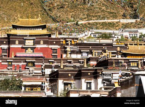 Das Tashilhunpo Kloster – Ein spirituelles Juwel der tibetanischen Kultur!